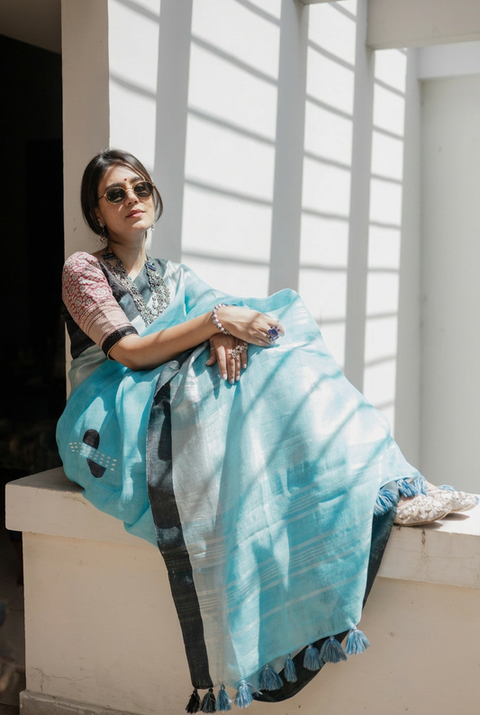 Aqua Noir Linen Saree